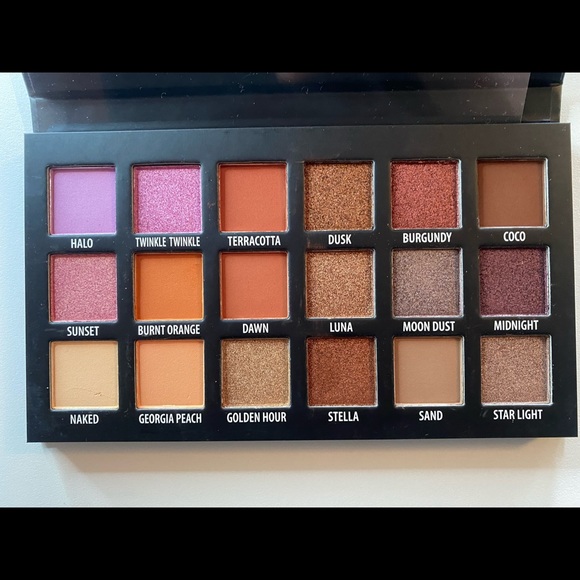 KAB Cosmetics Day + Night Eyeshadow Palette - Picture 1 of 2